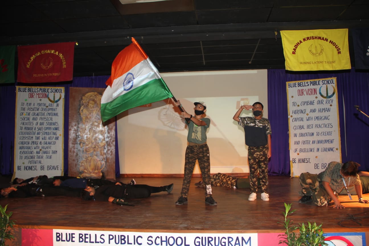BLUE BELLIANS PAY HOMAGE TO BRAVEHEARTS